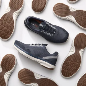 Clarks Pro Knit< Sneakers