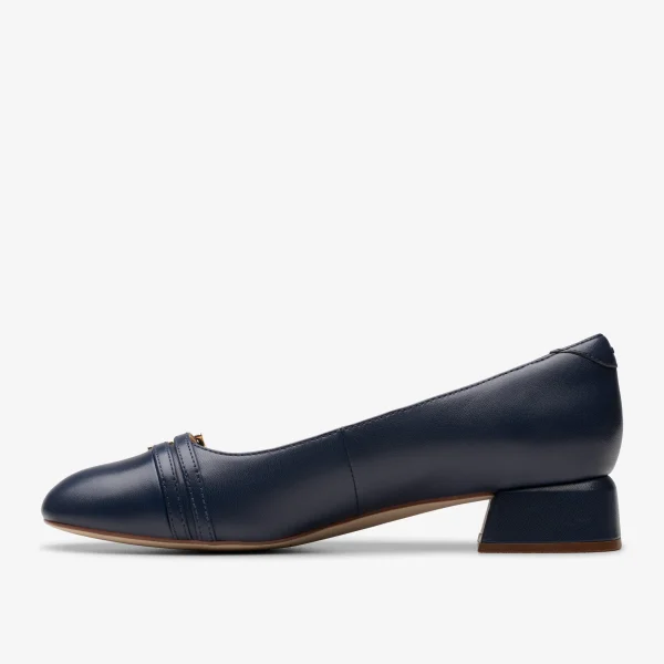 Clarks Daiss 30 Court<Women Dress Shoes | Heels & Pumps