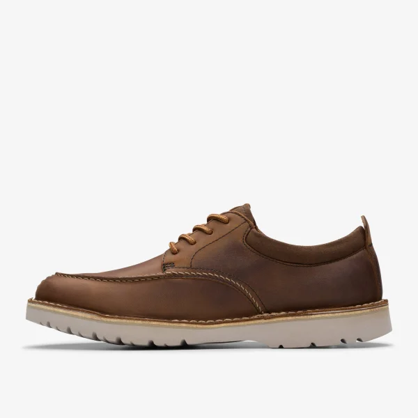 Clarks Eastridge Moc< Casual Dress Shoes