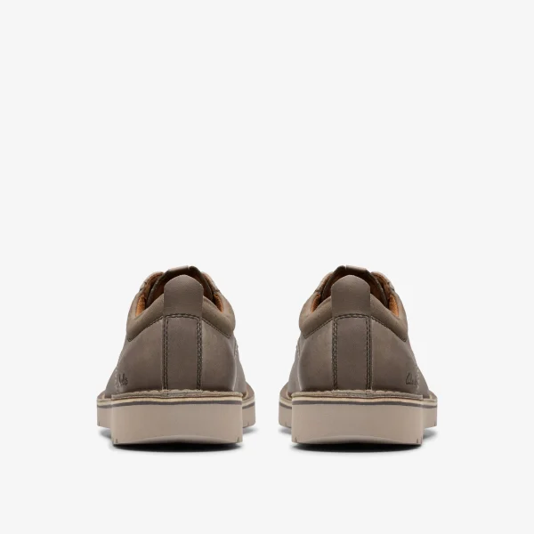 Clarks Eastridge Moc< Casual Dress Shoes