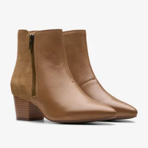 Clarks Ellanie Vibe<Women Boots & Booties