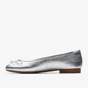 Clarks Fawna Lily<Women Slip-Ons | Dress Shoes