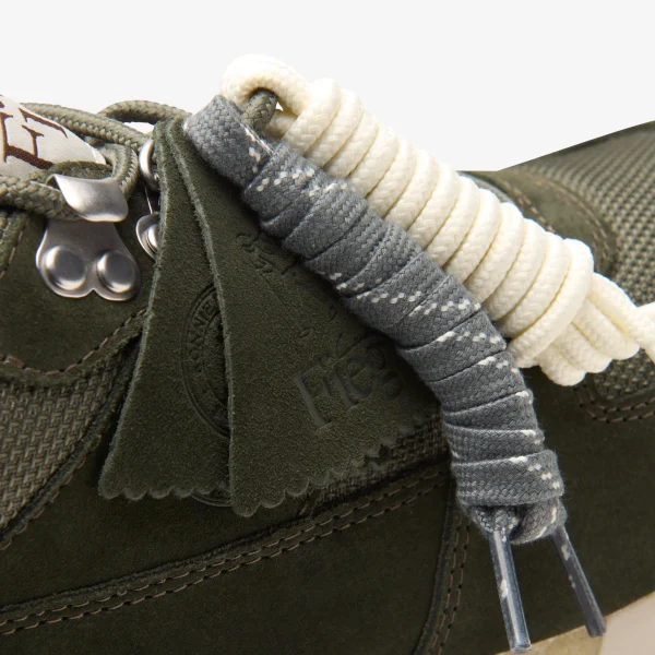 Clarks Laddow X Ronnie Fieg< Sneakers