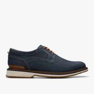 Clarks Monahan Plain< Casual Dress Shoes