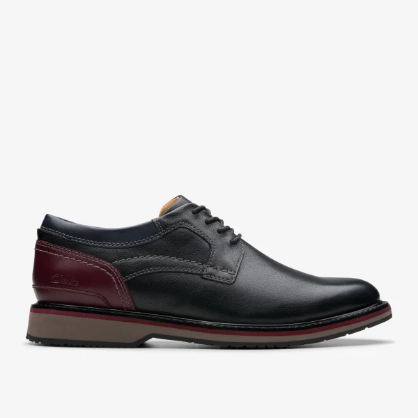 Clarks Monahan Plain< Casual Dress Shoes