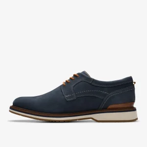 Clarks Monahan Plain< Casual Dress Shoes