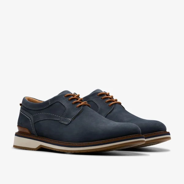 Clarks Monahan Plain< Casual Dress Shoes