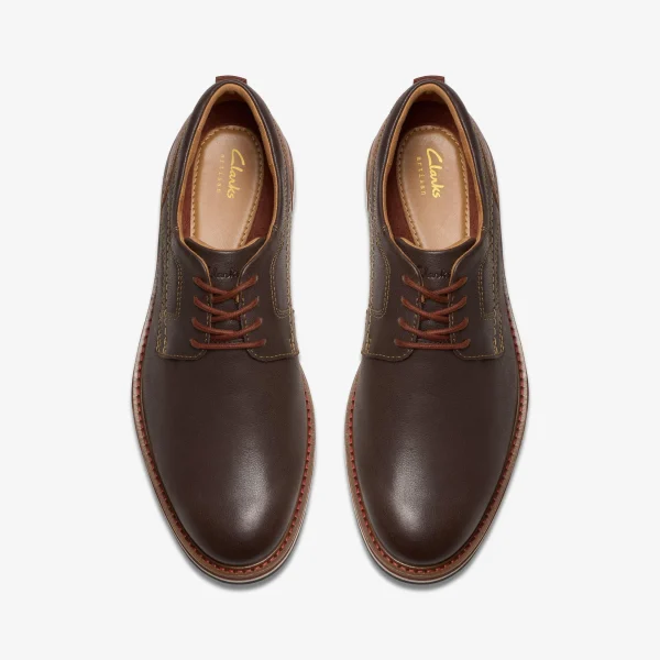 Clarks Monahan Plain< Casual Dress Shoes
