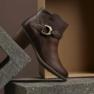 Clarks Neva Buckle<Women Boots & Booties