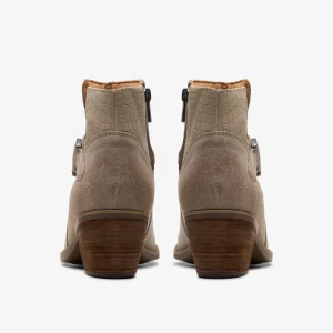 Clarks Neva Buckle<Women Boots & Booties