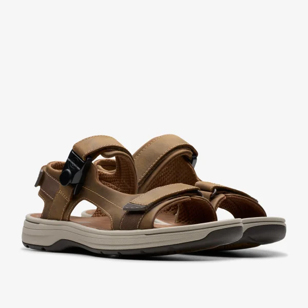 Clarks Saltway Trail< Sandals & Flip Flops