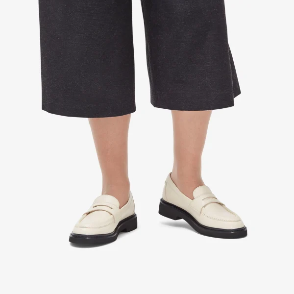 Clarks Splend Edge<Women Slip-Ons | Loafers & Oxfords