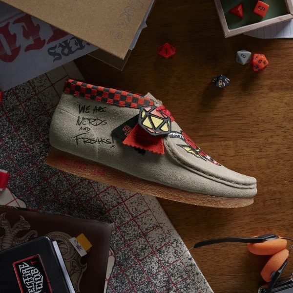 Clarks Stranger Things Wallabee Kid<Kids Boots | Big Kids (Size 3.5-7)