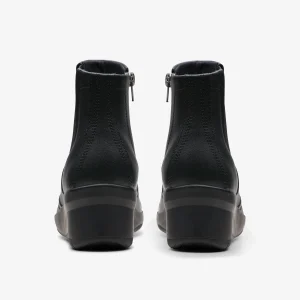 Clarks Suttyn Rae<Women Slip-Ons | Boots & Booties