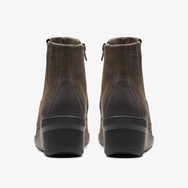 Clarks Suttyn Rae<Women Slip-Ons | Boots & Booties