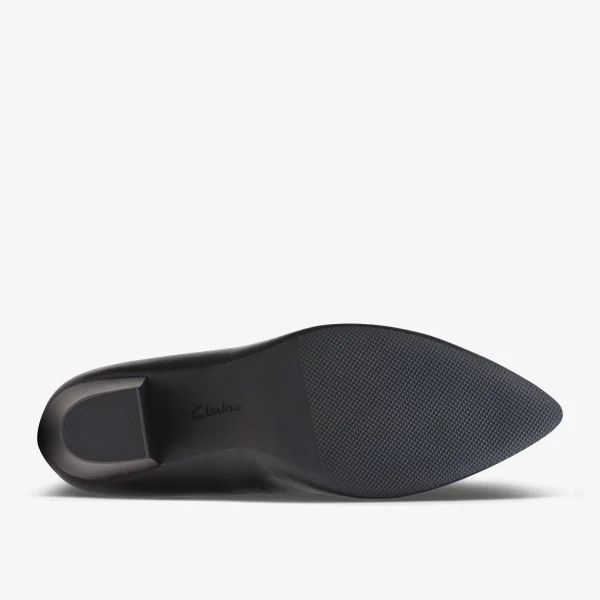 Clarks Teresa Step<Women Dress Shoes