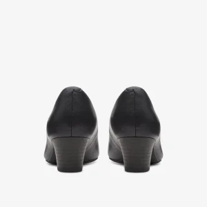 Clarks Teresa Step<Women Dress Shoes