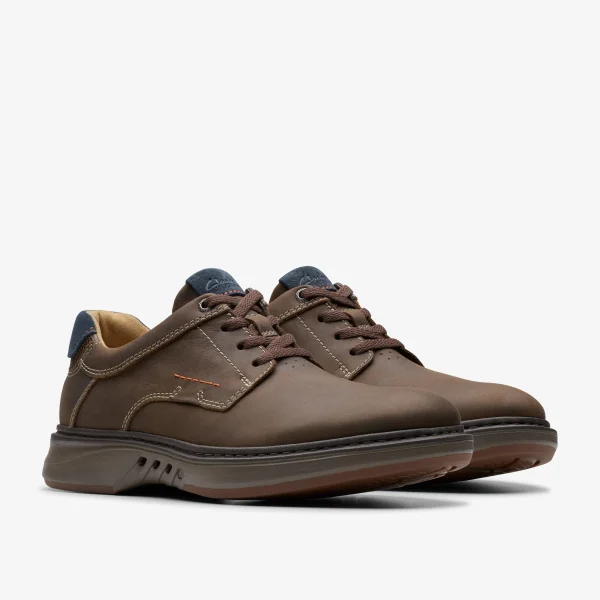 Clarks Un Briley Pace< Casual Dress Shoes