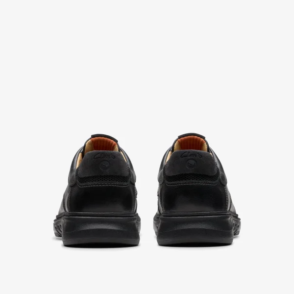 Clarks Un Briley Pace< Casual Dress Shoes