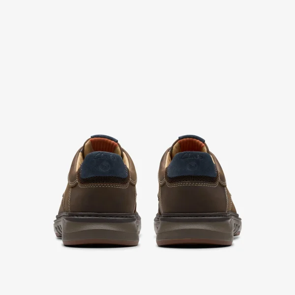 Clarks Un Briley Pace< Casual Dress Shoes