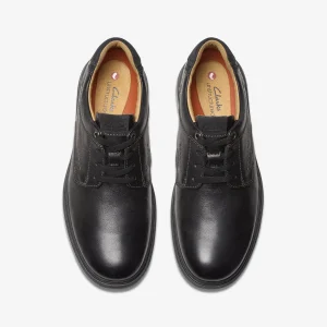 Clarks Un Briley Pace< Casual Dress Shoes