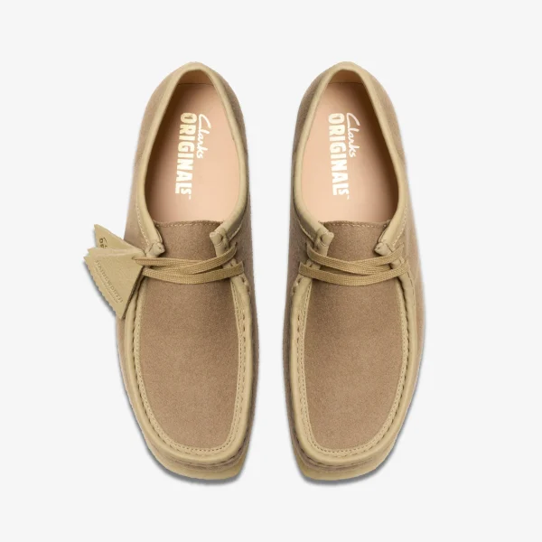 Clarks Wallabee< Wallabees