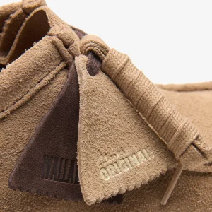 Clarks Wallabee< Wallabees
