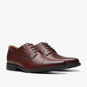 Clarks Whiddon Cap< Dress Shoes