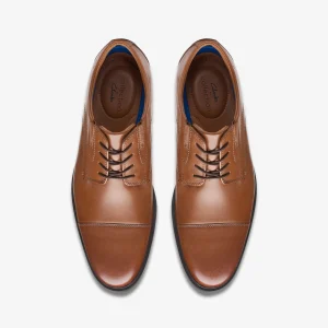 Clarks Whiddon Cap< Dress Shoes