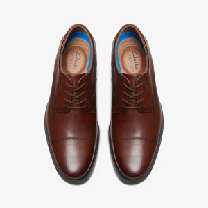 Clarks Whiddon Cap< Dress Shoes