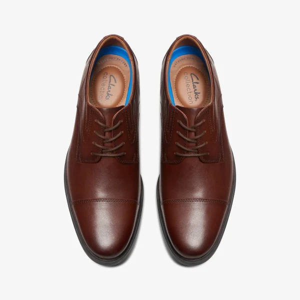 Clarks Whiddon Cap< Dress Shoes