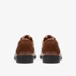 Clarks Whiddon Pace< Dress Shoes