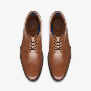 Clarks Whiddon Pace< Dress Shoes
