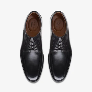 Clarks Whiddon Pace< Dress Shoes